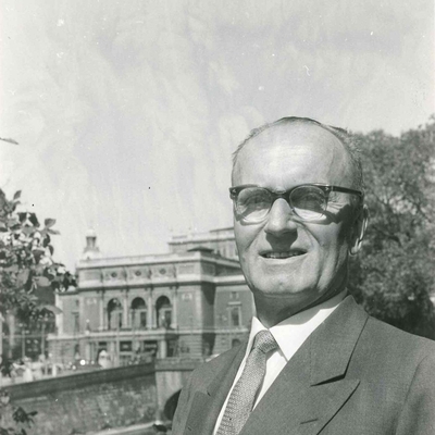 Set Svanholm Autograph Profile