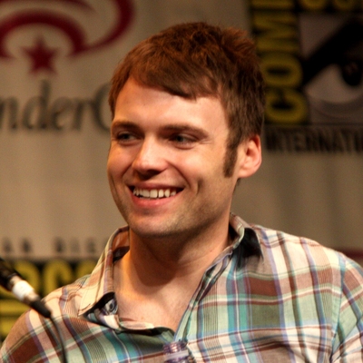 Seth Gabel Autograph Profile