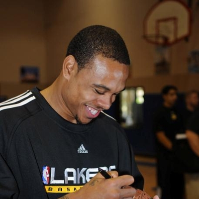 Shannon Brown Autograph Profile