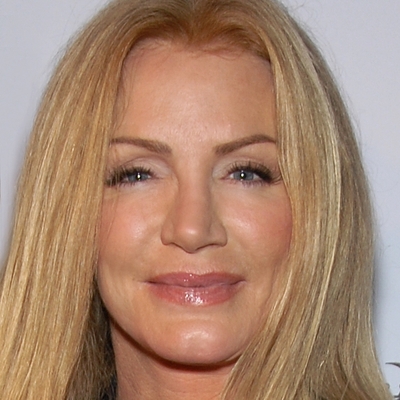 Shannon Tweed Autograph Profile