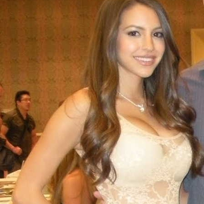 Shelby Chesnes Autograph Profile