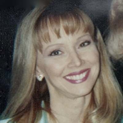 Shelley Long Autograph Profile