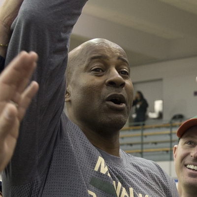 Sidney Moncrief Autograph Profile