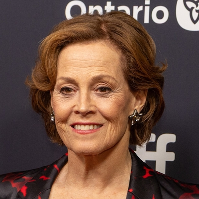Sigourney Weaver Autograph Profile