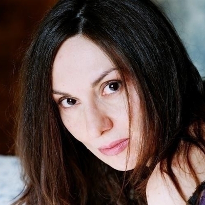 Simona Caparrini Autograph Profile