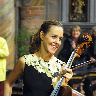 Sol Gabetta Autograph Profile