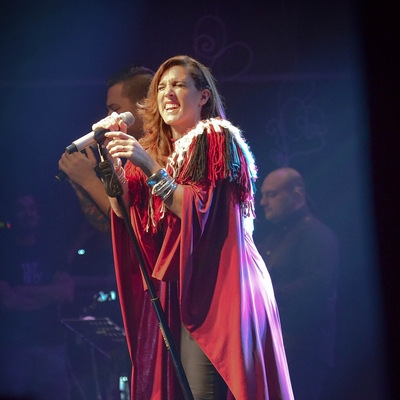 Soledad Pastorutti Autograph Profile