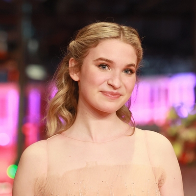 Sophie Kauer Autograph Profile