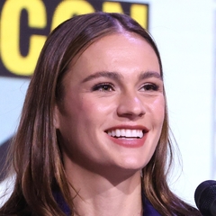 Sophie Skelton