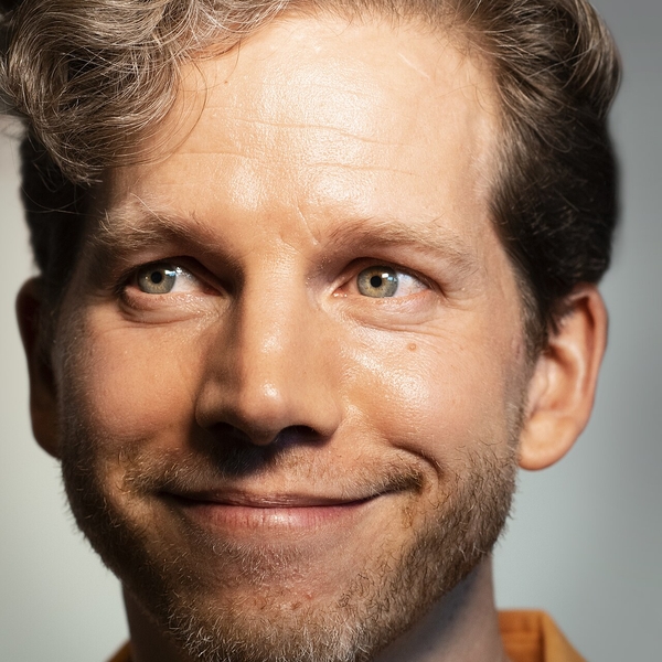 Stark Sands