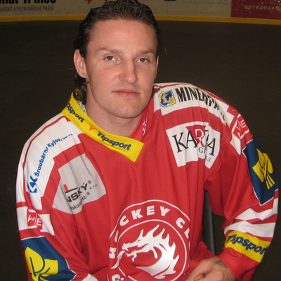 Stefan Ruzicka Autograph Profile