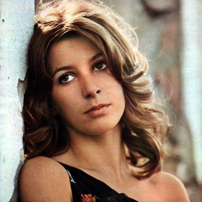 Stefania Casini Autograph Profile