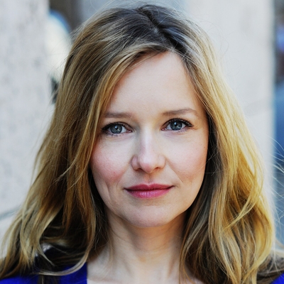 Stefanie Stappenbeck Autograph Profile
