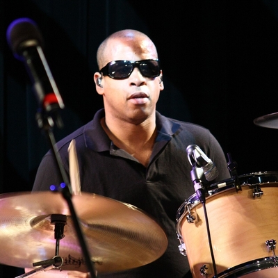 Sterling Campbell Autograph Profile