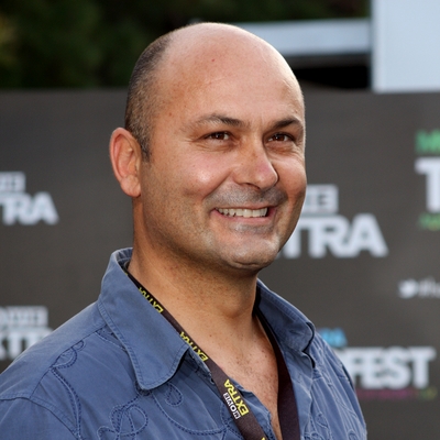 Steve Bastoni Autograph Profile