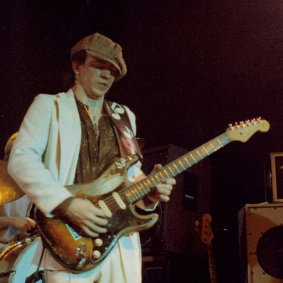 Stevie Ray Vaughan Autograph Profile