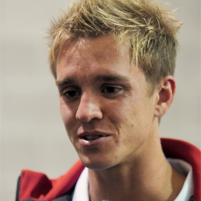 Stuart Holden Autograph Profile