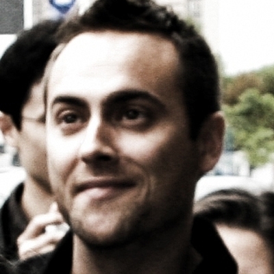Stuart Townsend Autograph Profile