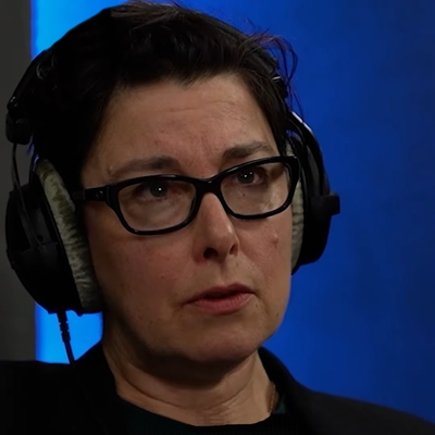 Sue Perkins Autograph Profile