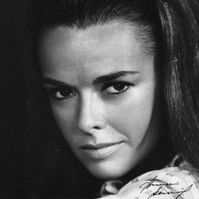 Susana Freyre Autograph Profile