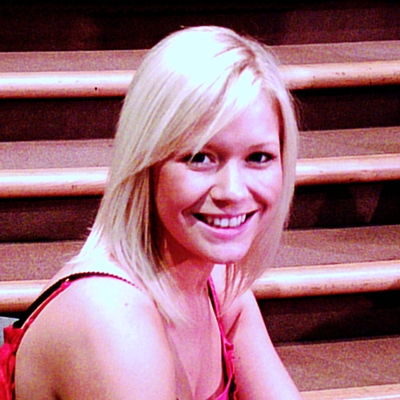 Suzanne Shaw Autograph Profile