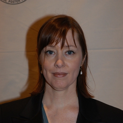 Suzanne Vega Autograph Profile