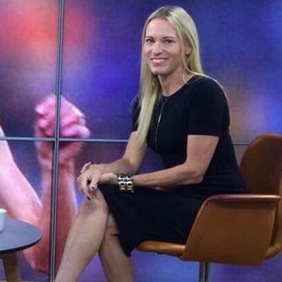 Suzy Favor Hamilton Autograph Profile
