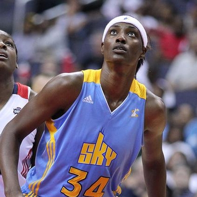 Sylvia Fowles Autograph Profile