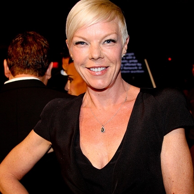 Tabatha Coffey Autograph Profile