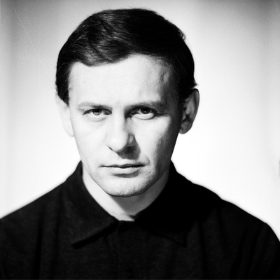 Tadeusz Łomnicki Autograph Profile