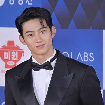 TAECYEON Autograph Profile