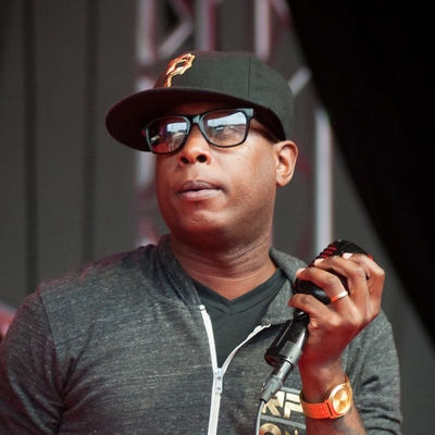 Talib Kweli Autograph Profile