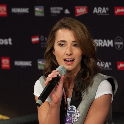 Tamar Kaprelian Autograph Profile