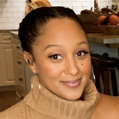 Tamera Mowry Autograph Profile