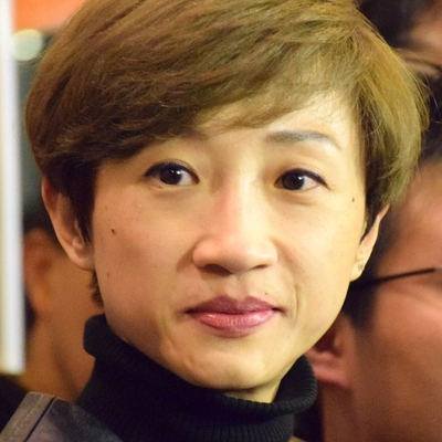 Tanya Chan Autograph Profile