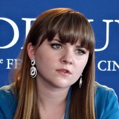Tara Lynne Barr