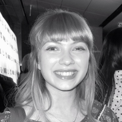 Tavi Gevinson Autograph Profile