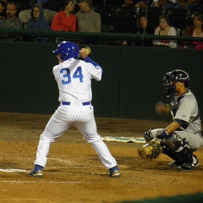 Taylor Davis Autograph Profile
