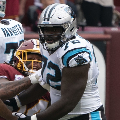 Taylor Moton Autograph Profile