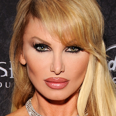 Taylor Wane Autograph Profile