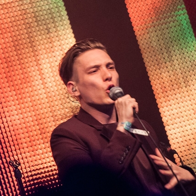 Thomas Azier Autograph Profile