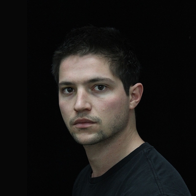 Thomas McDonell Autograph Profile