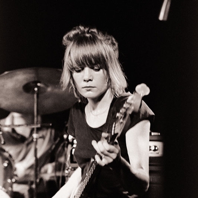 Tina Weymouth Autograph Profile