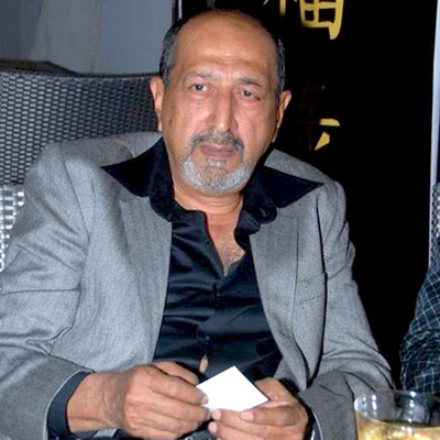 Tinnu Anand Autograph Profile