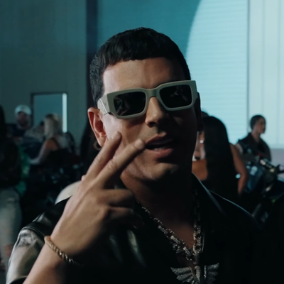 Tito El Bambino Autograph Profile
