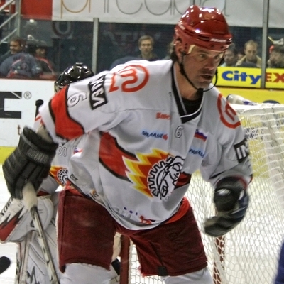 Todd Elik Autograph Profile