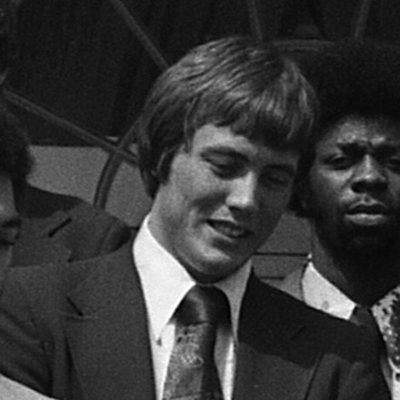 Tom Abernethy Autograph Profile
