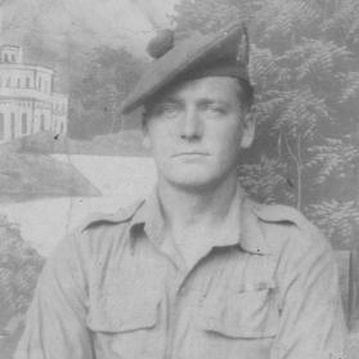Tom Brown Autograph Profile