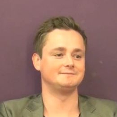 Tom Chaplin Autograph Profile