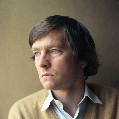 Tom Courtenay Autograph Profile